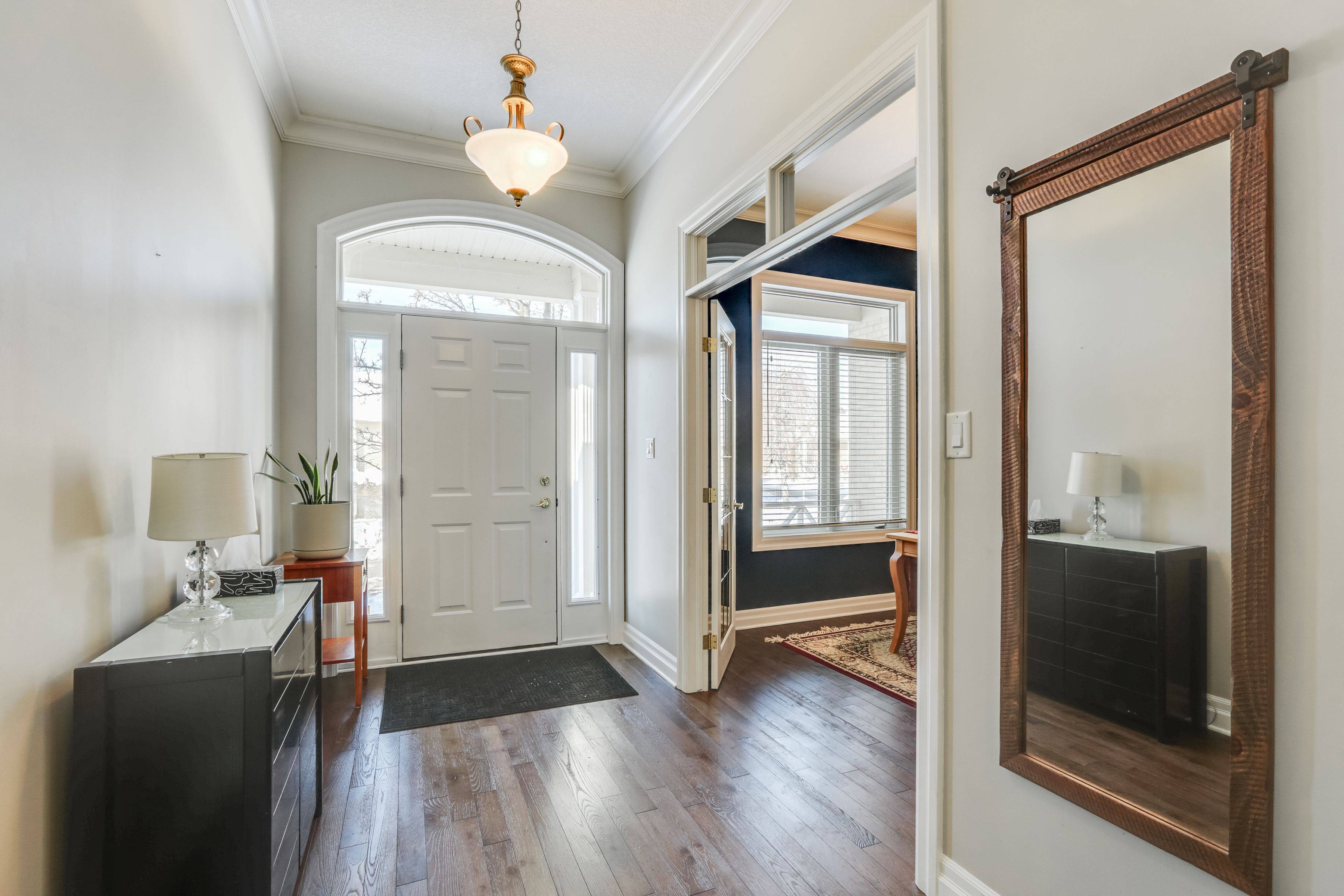 London South, ON N6K 4Y7,947 Adirondack RD #16