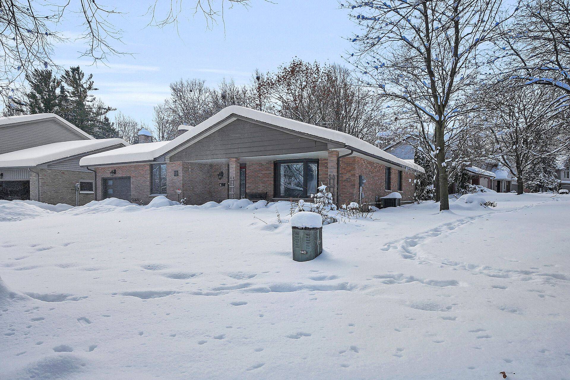 London South, ON N6K 3J2,67 Farmington CRES
