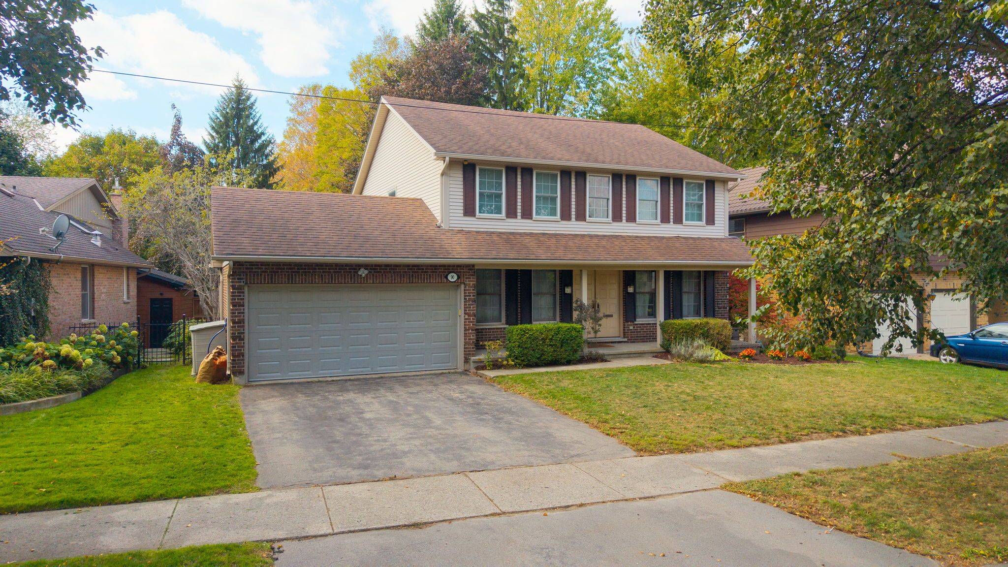 London North, ON N5X 1G2,90 Meridene CRES W