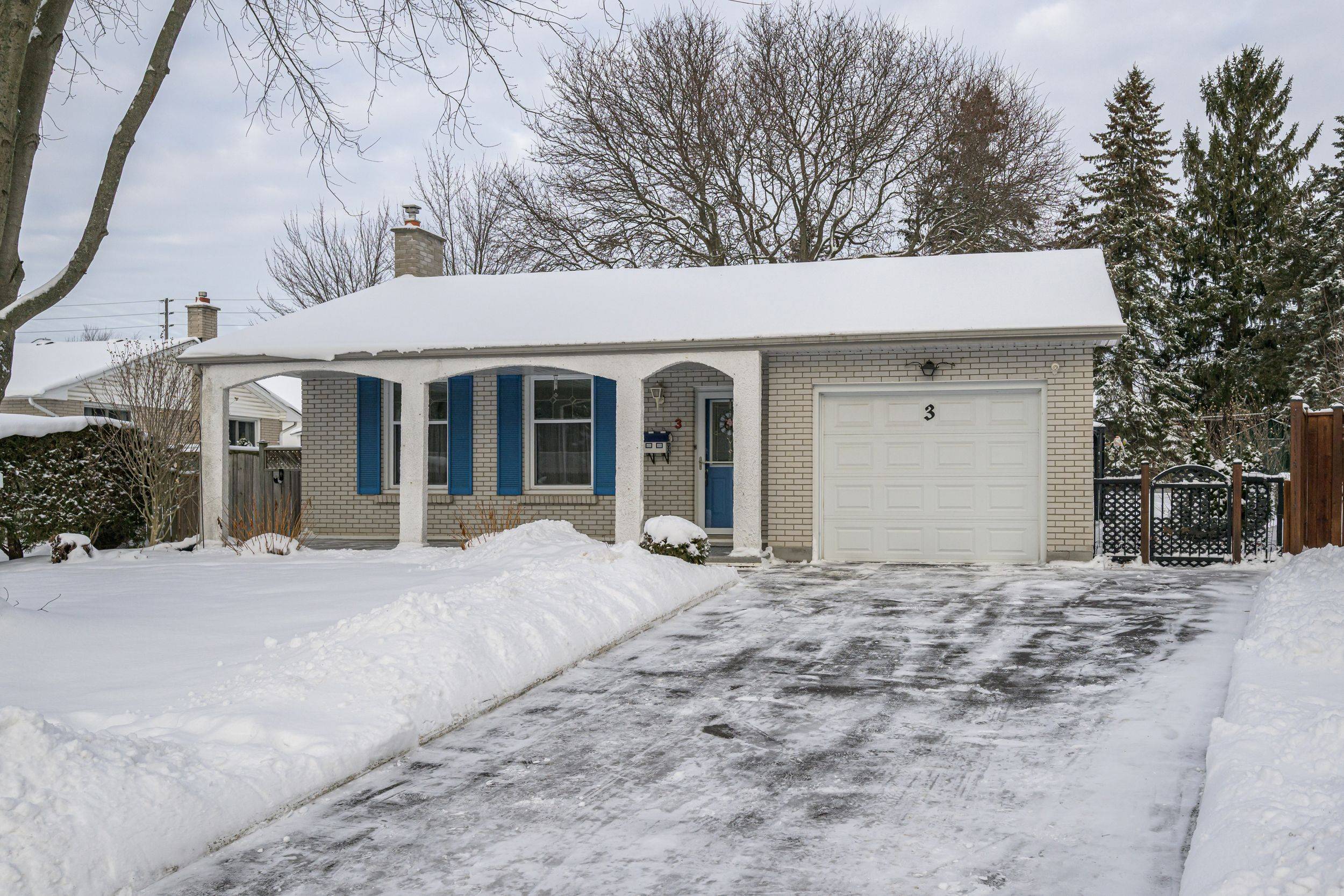 London North, ON N5X 1E4,3 Kendall CT