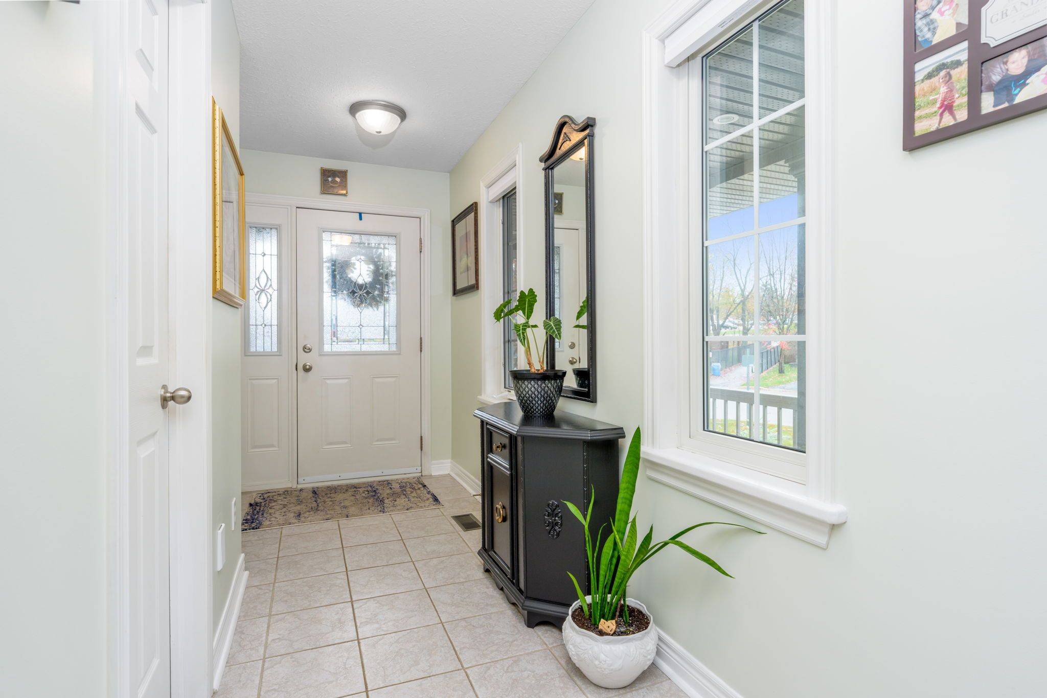 Shelburne, ON L0N 1S2,144 Silk DR