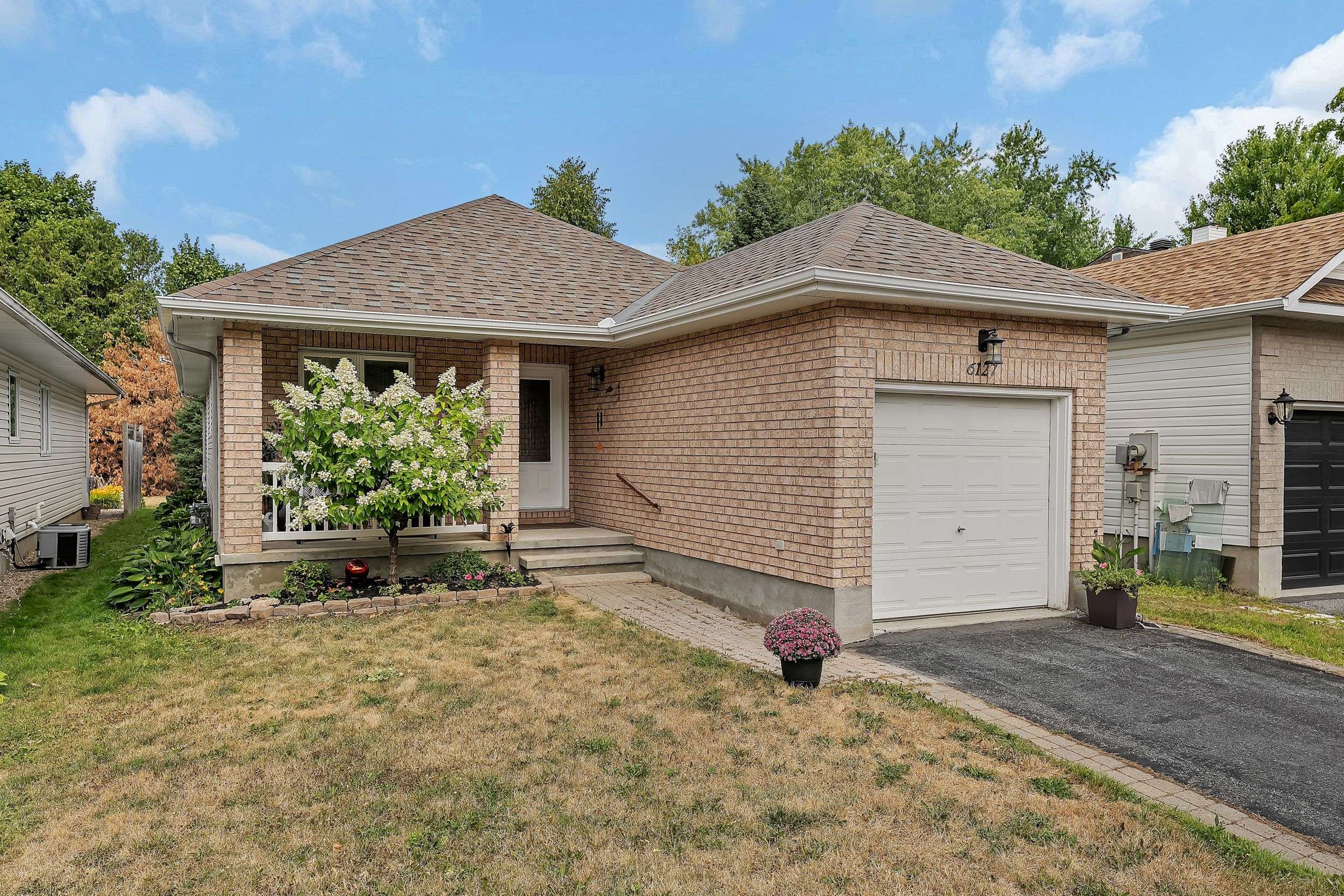 Stittsville - Munster - Richmond, ON K2S 1V5,6127 Abbott ST E