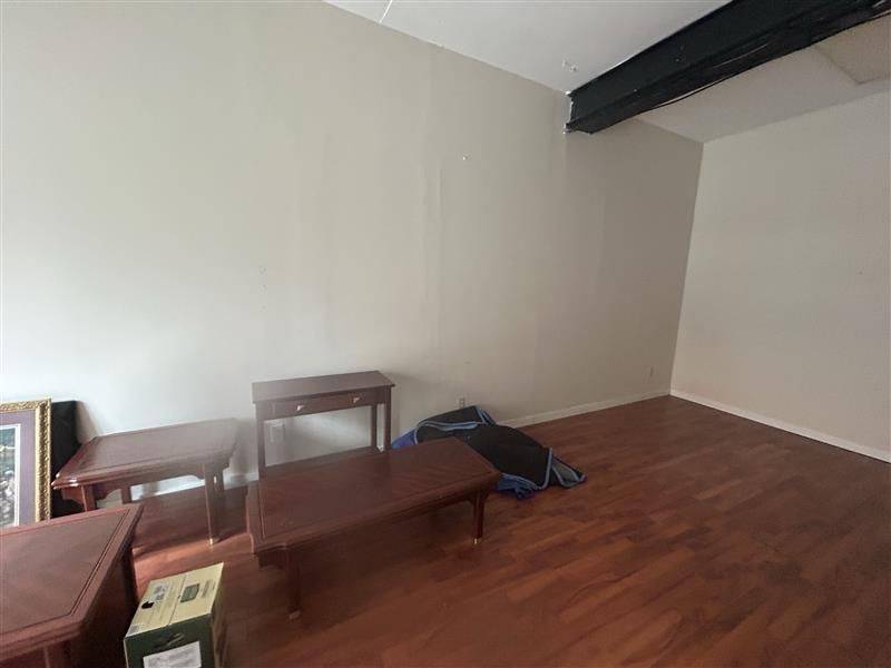 Hamilton, ON L8S 3M6,49 Glen RD