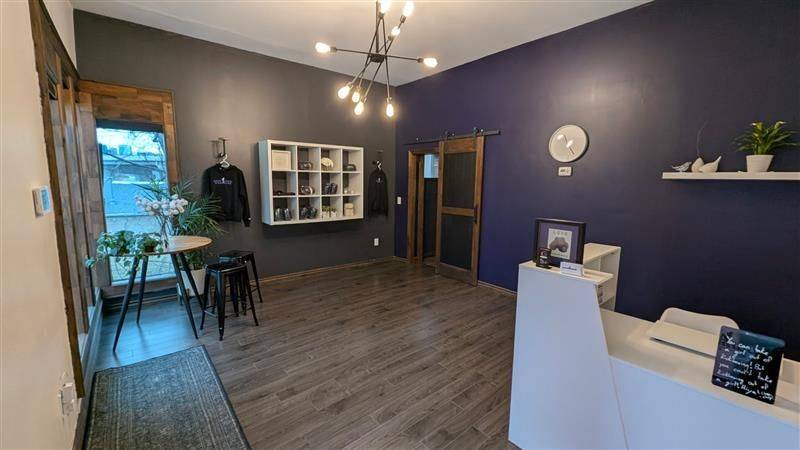 Hamilton, ON L8S 3M6,49 Glen RD