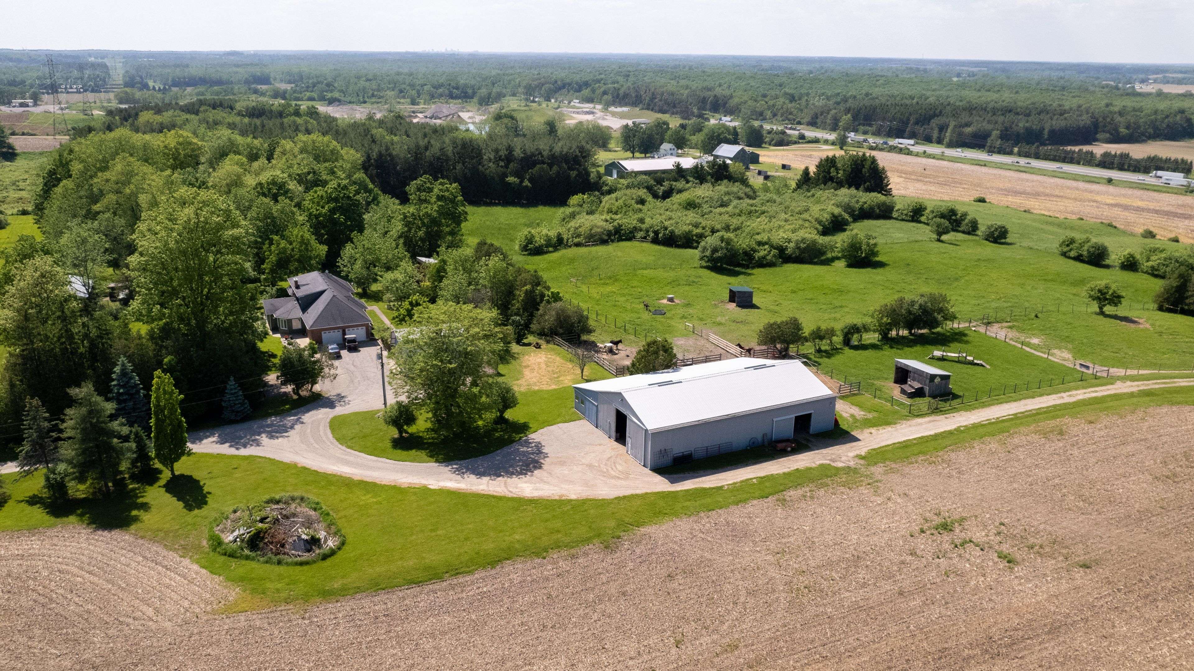 Thames Centre, ON N0L 2B0,3304 Cromarty DR