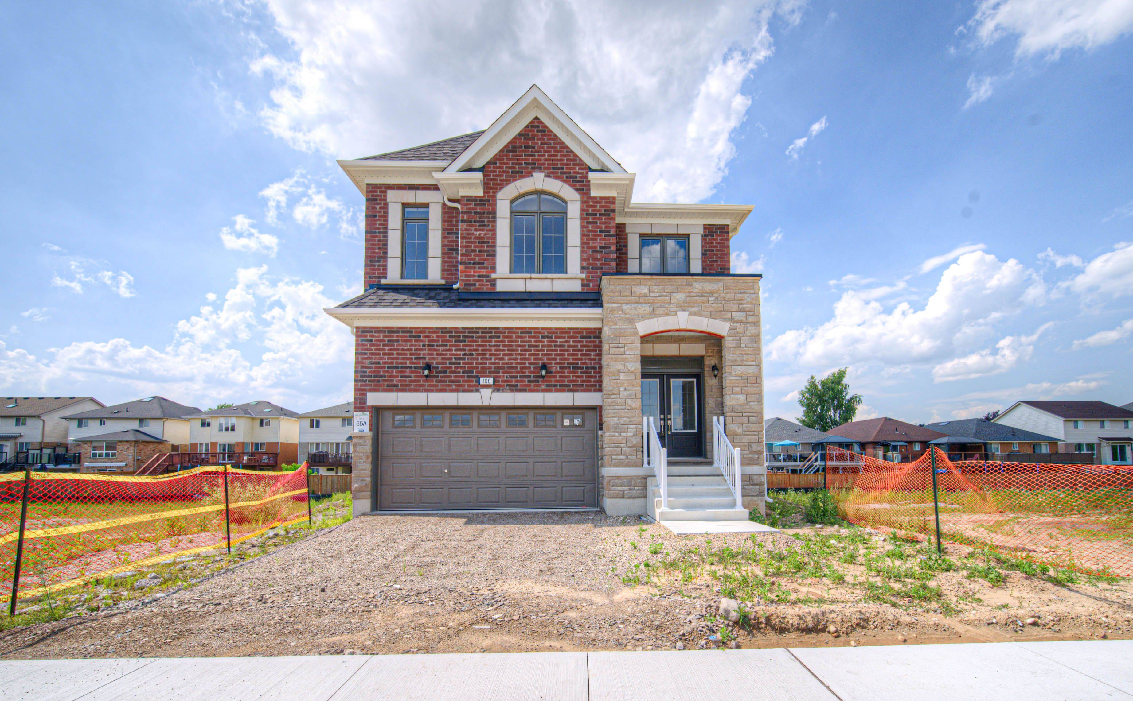 Cambridge, ON N1T 0H1,100 Moss DR