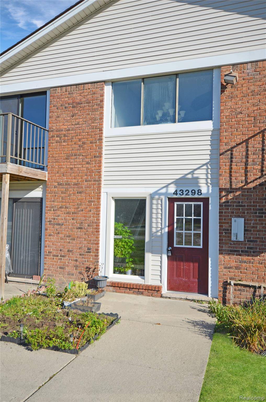 Sterling Heights, MI 48314,43298 Mound RD #40