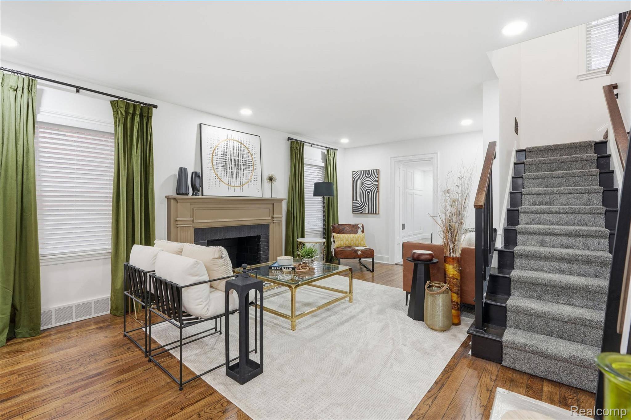 Detroit, MI 48235,19758 Steel ST