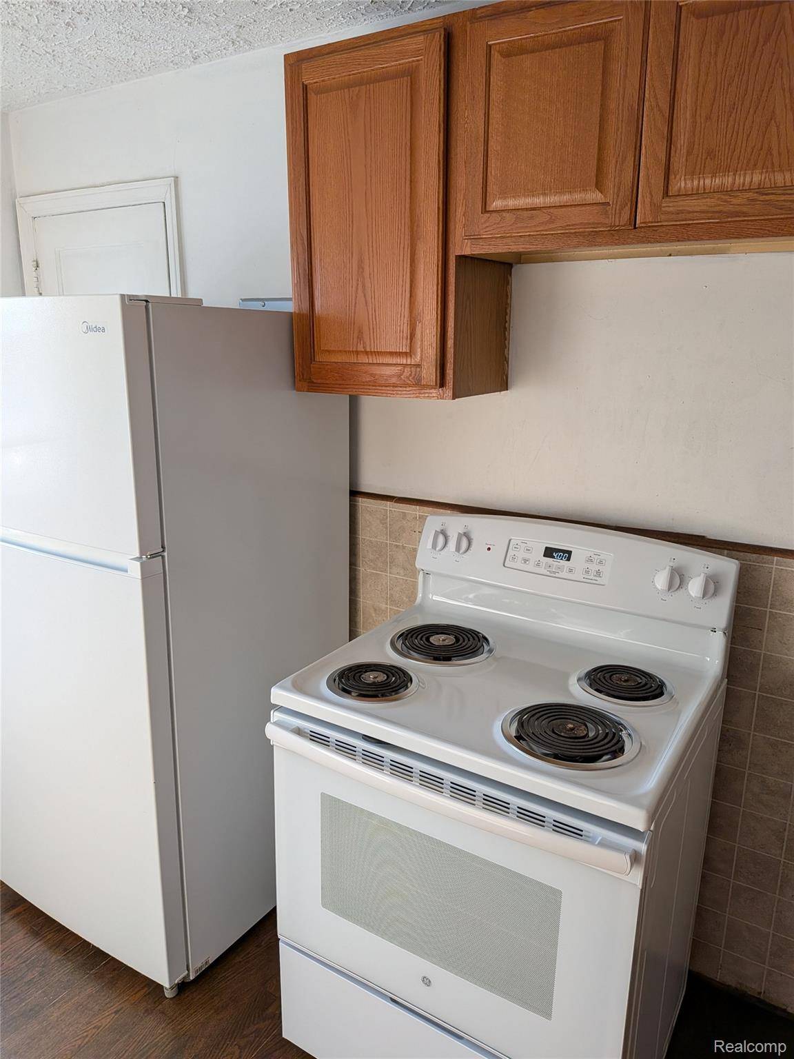 Hazel Park, MI 48030,23081 Powell AVE #2