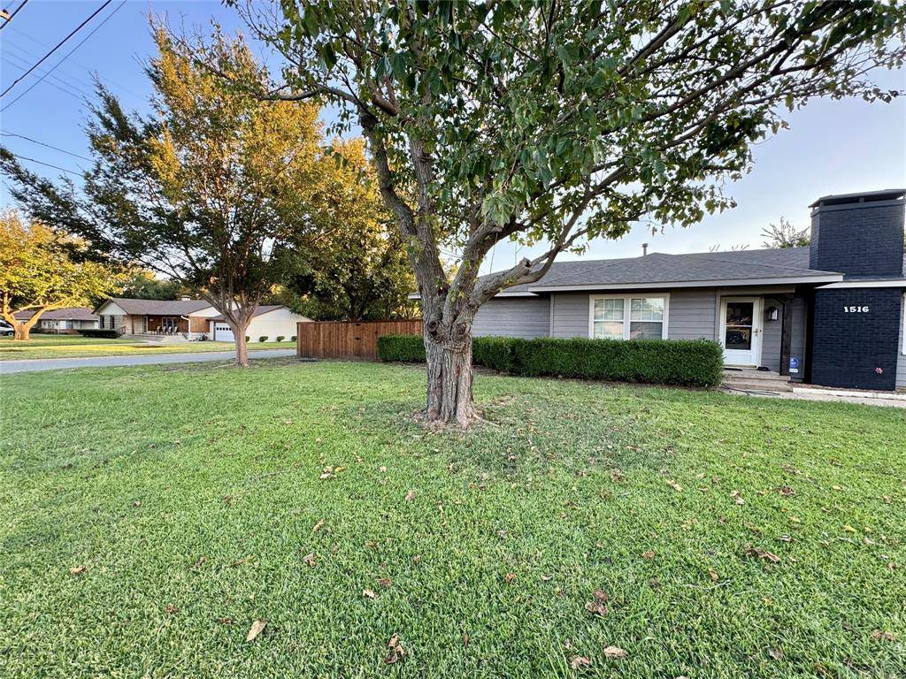 Sherman, TX 75090,1516 E Peyton Street