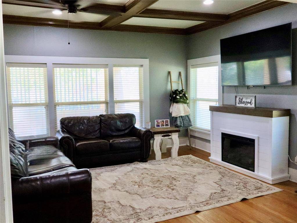 Strawn, TX 76475,203 E Bennett Street