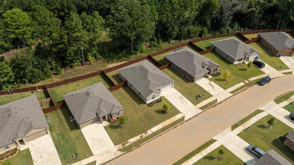 Chandler, TX 75758,603 E River Oaks Lane