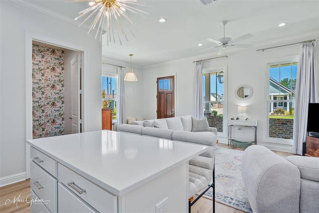 Shreveport, LA 71106,1951 Crossvine Lane