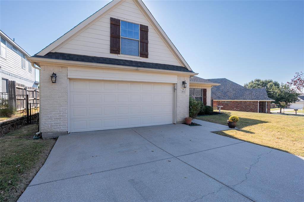 Burleson, TX 76028,2812 Greenway Drive