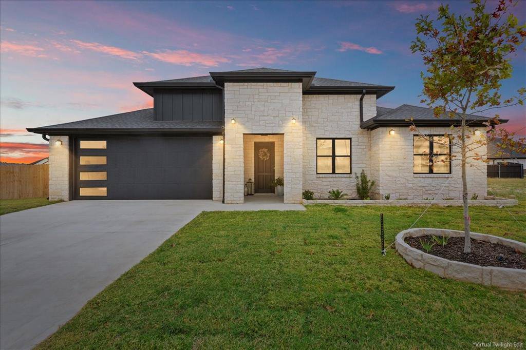 Hewitt, TX 76643,959 Gallant Fox Road