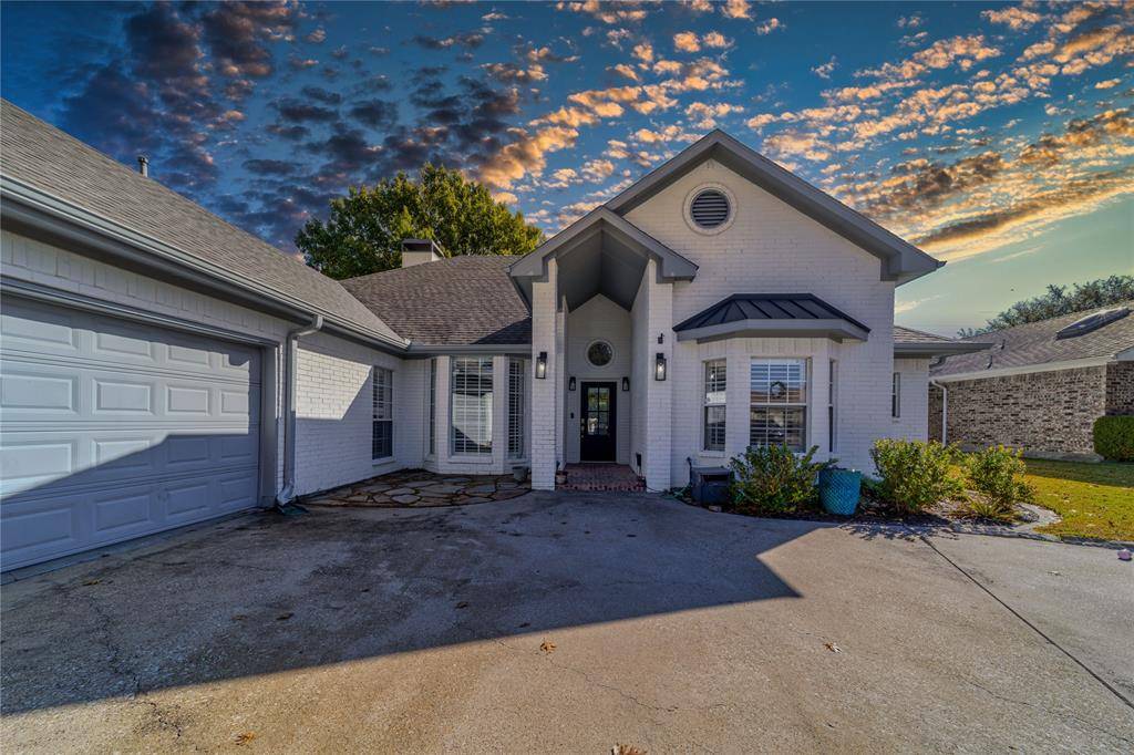 Dallas, TX 75228,4112 Fairlakes Court