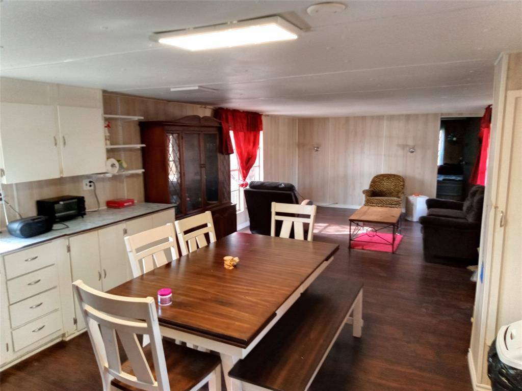 Meridian, TX 76665,912 2357