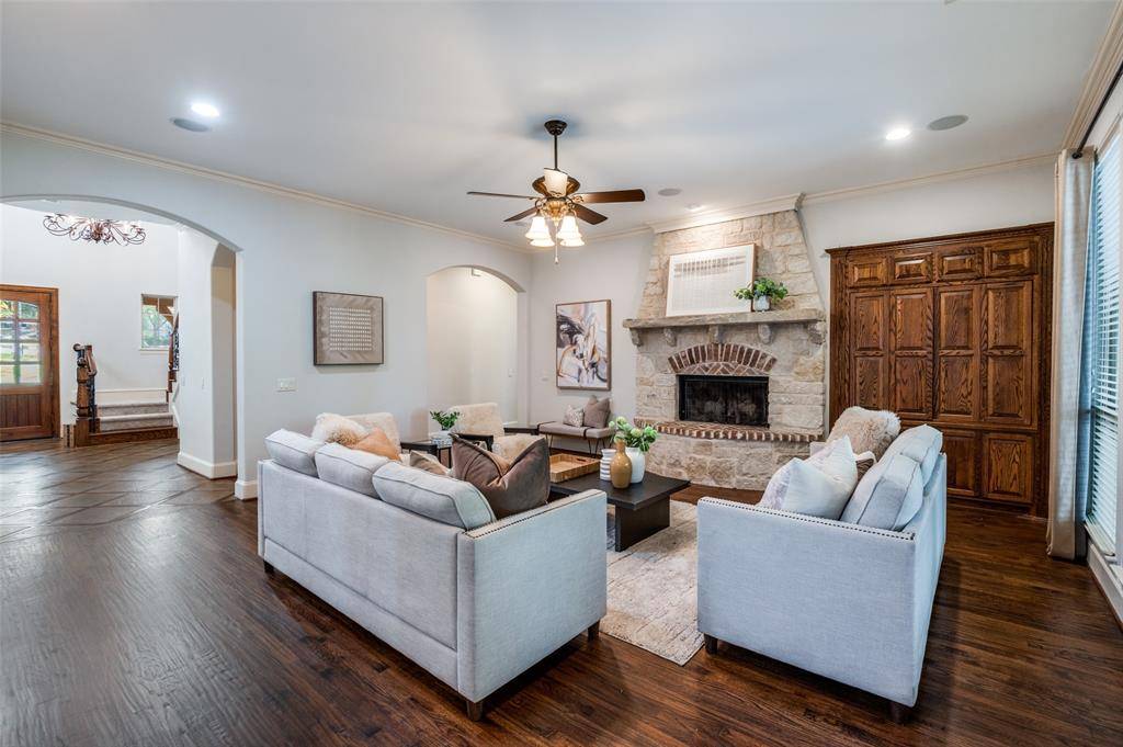 Mckinney, TX 75072,1916 Surrey Lane