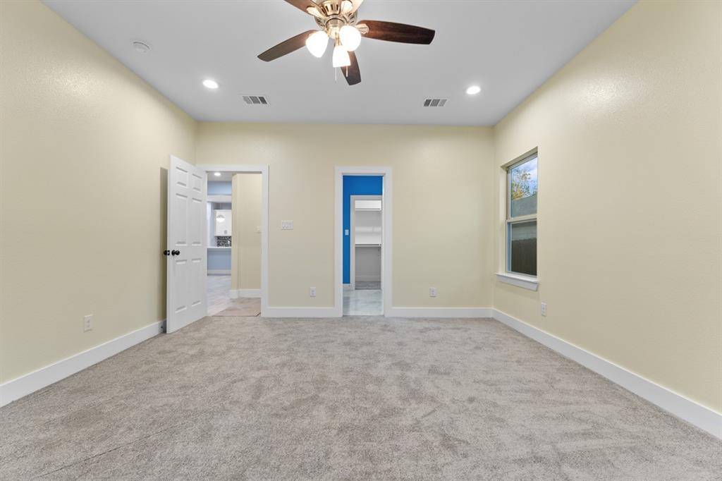 Bonham, TX 75418,520 E 5TH Street