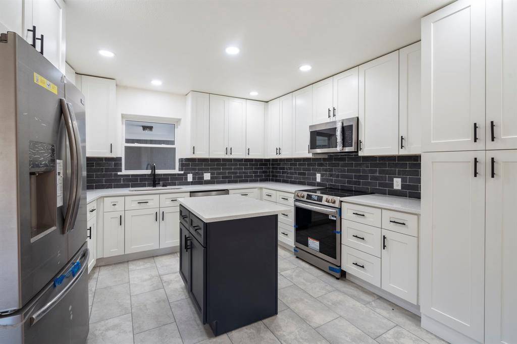 Dallas, TX 75224,2205 Elmwood Boulevard