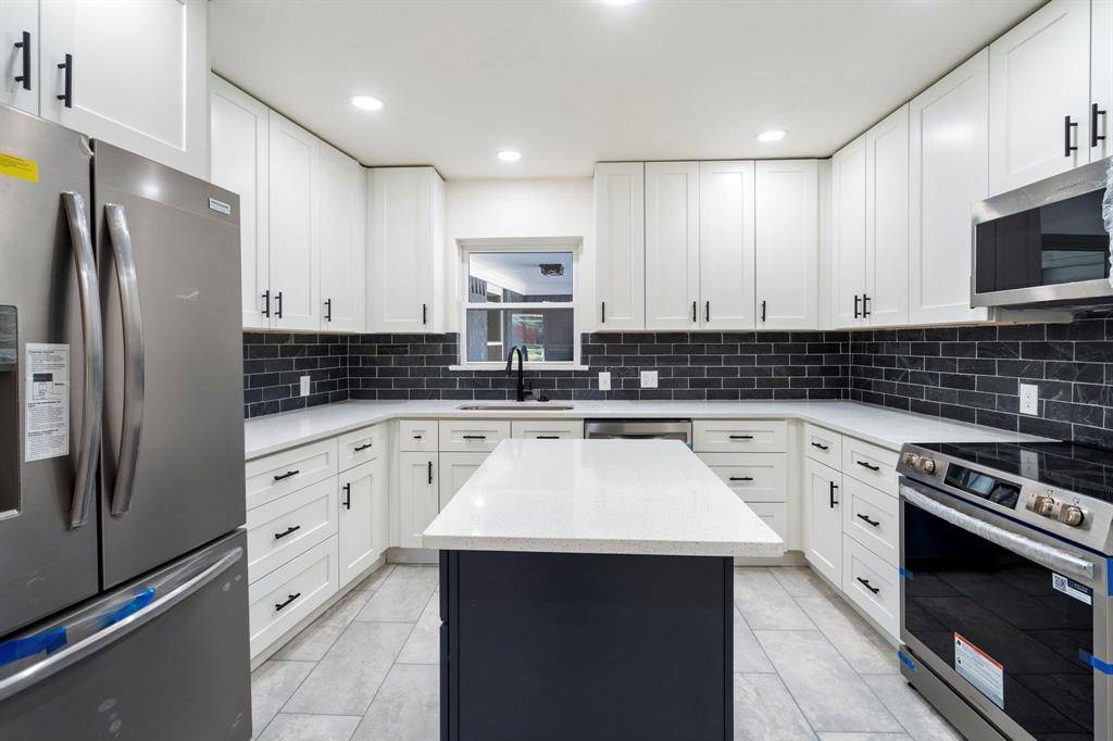 Dallas, TX 75224,2205 Elmwood Boulevard