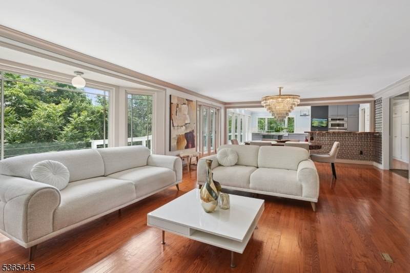 Kinnelon Boro, NJ 07405,8 Hornbeam Ln