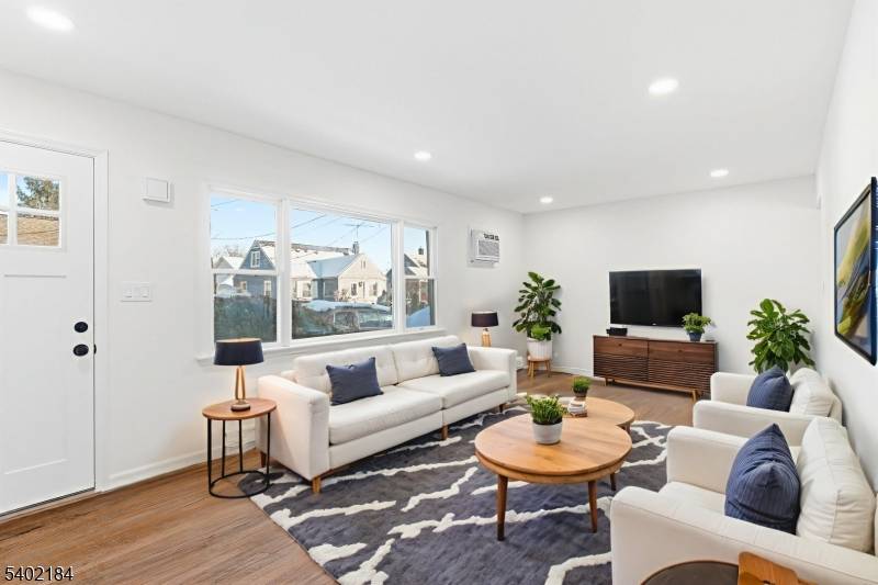 Perth Amboy City, NJ 08861,751 Hanson Ave