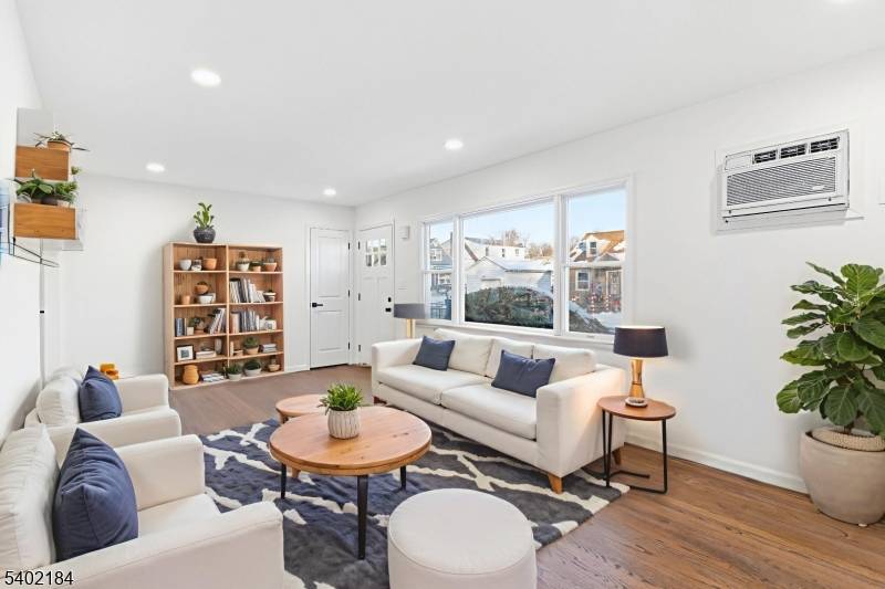 Perth Amboy City, NJ 08861,751 Hanson Ave