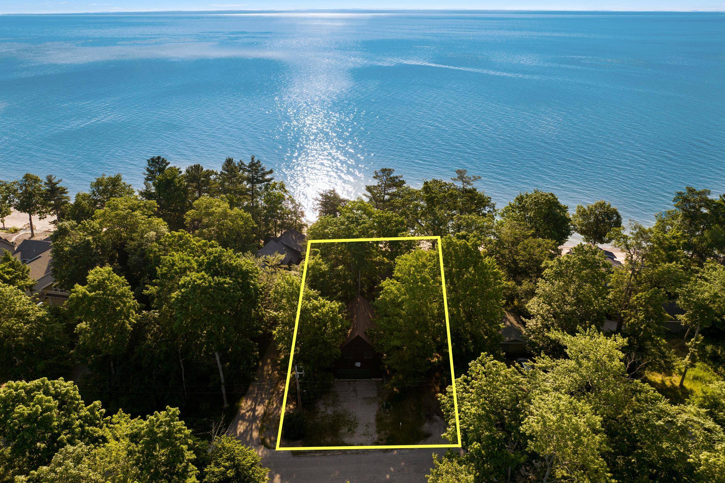 Northport, MI 49670,13456 N Forest Beach
