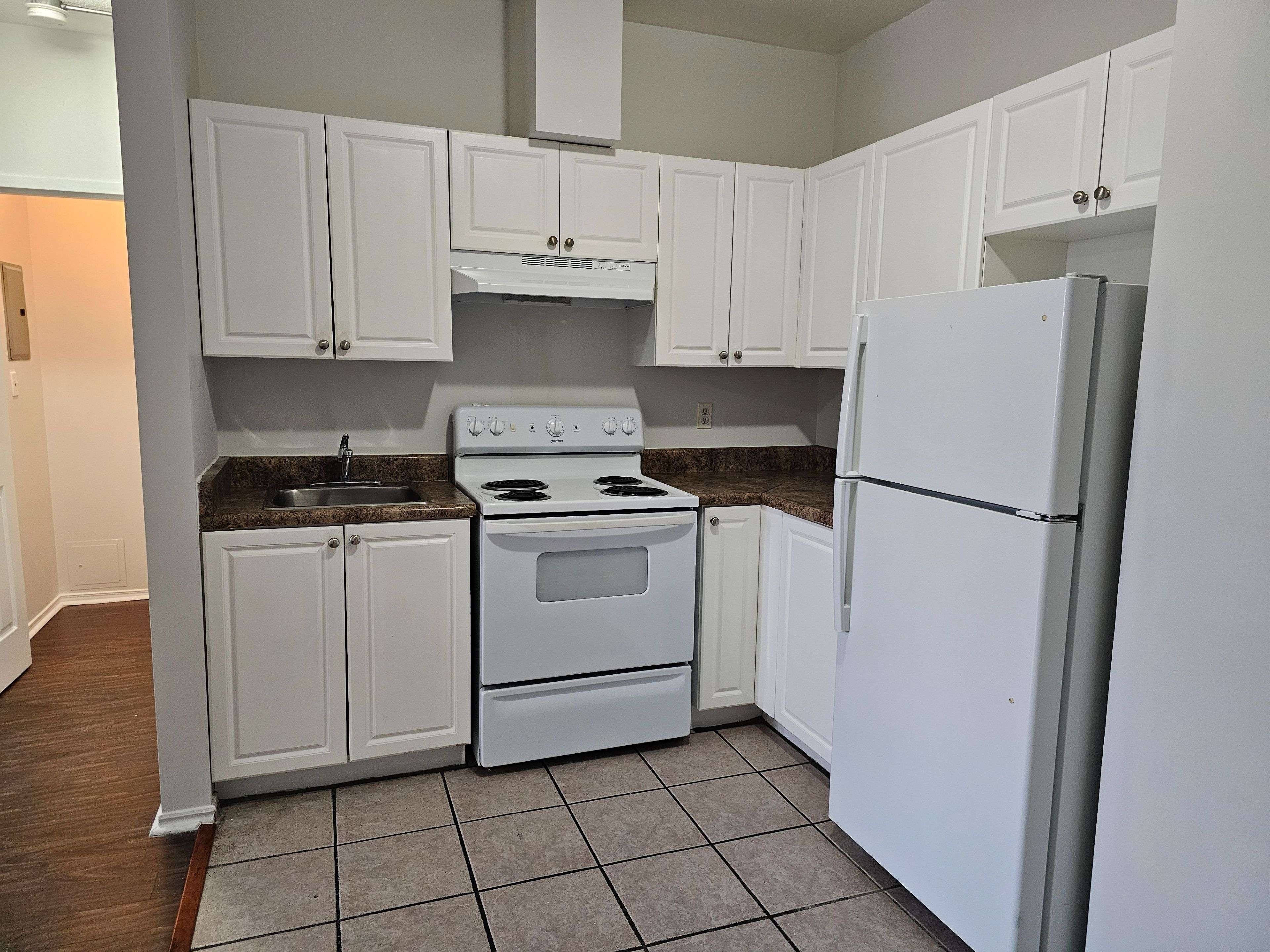 Toronto C03, ON M6E 2H7,1801 Eglinton AVE W #307