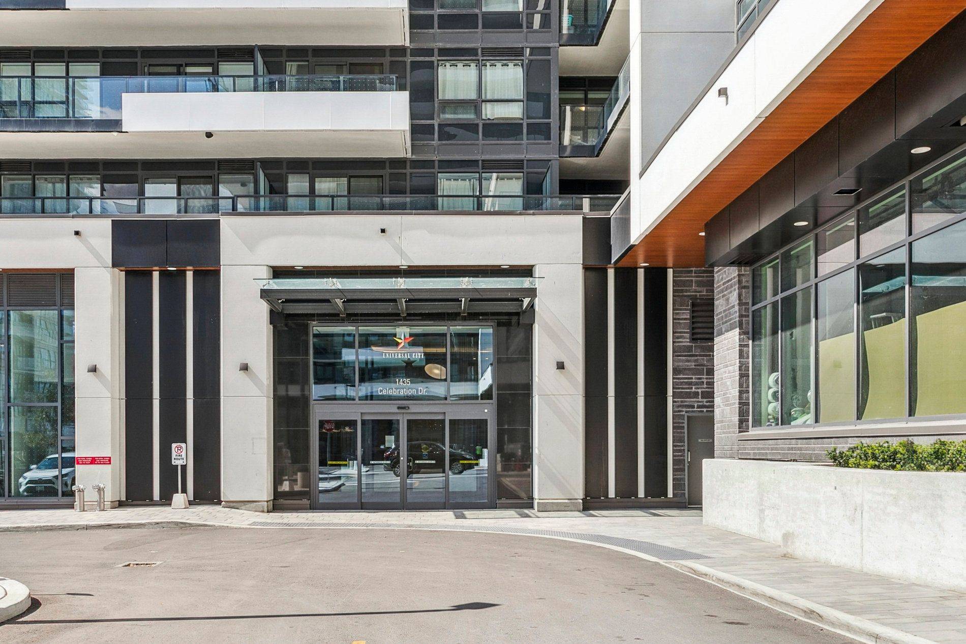 Pickering, ON L1W 0C4,1435 Celebration DR #1701