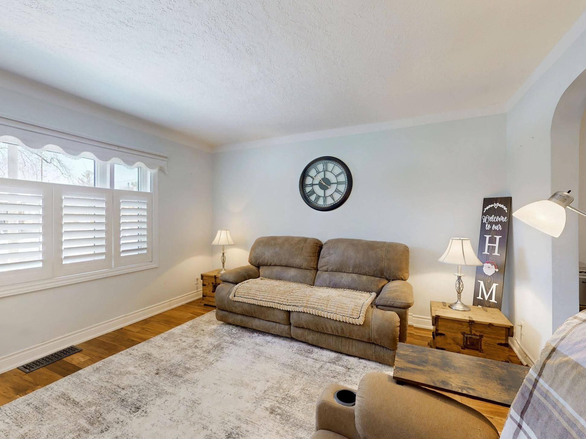 Oshawa, ON L1G 4J2,651 Somerville AVE