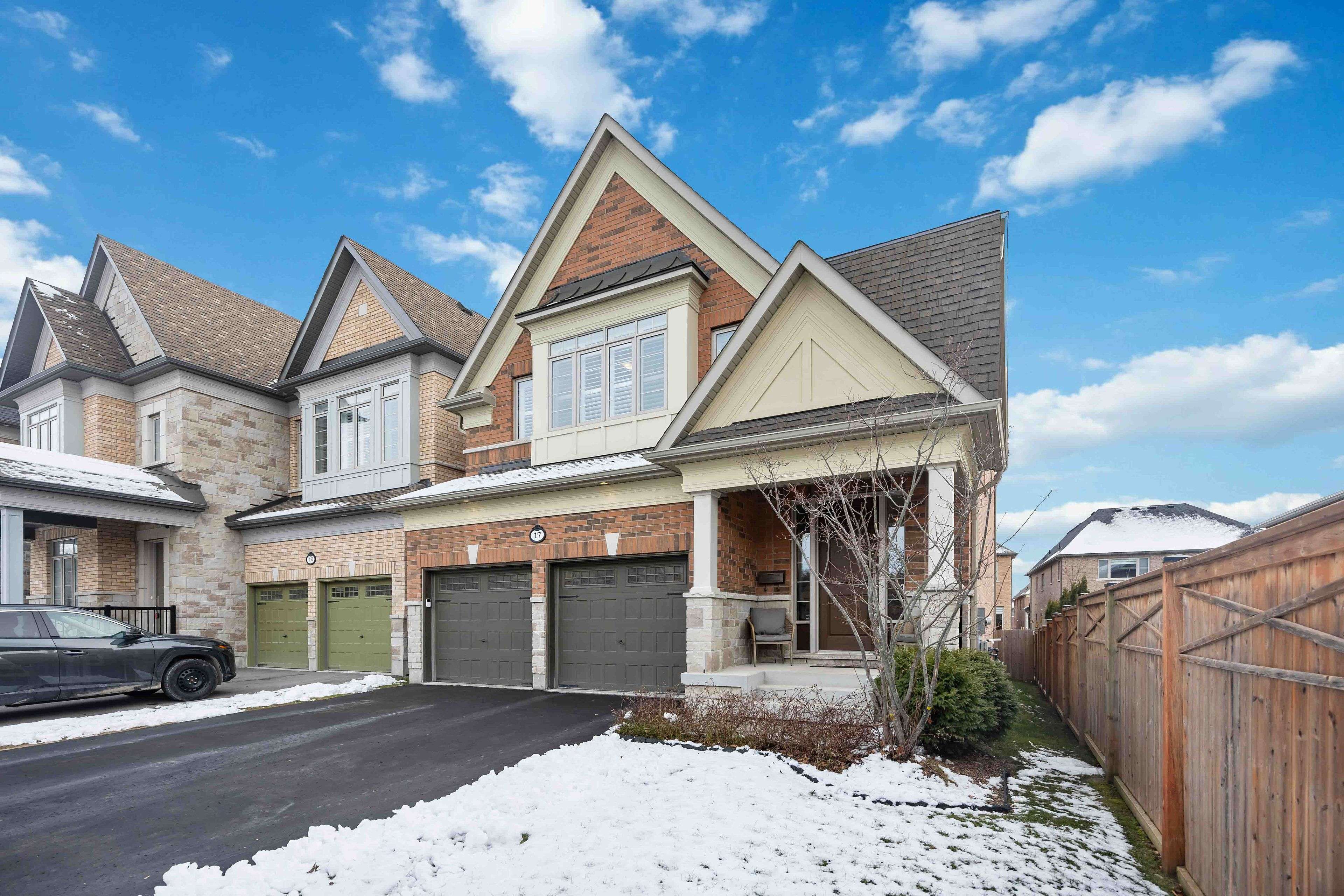 Whitby, ON L1P 0C3,17 Pennine DR