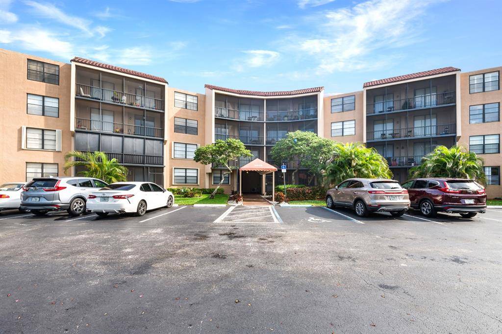 Hollywood, FL 33021,3900 N Hills Dr #409