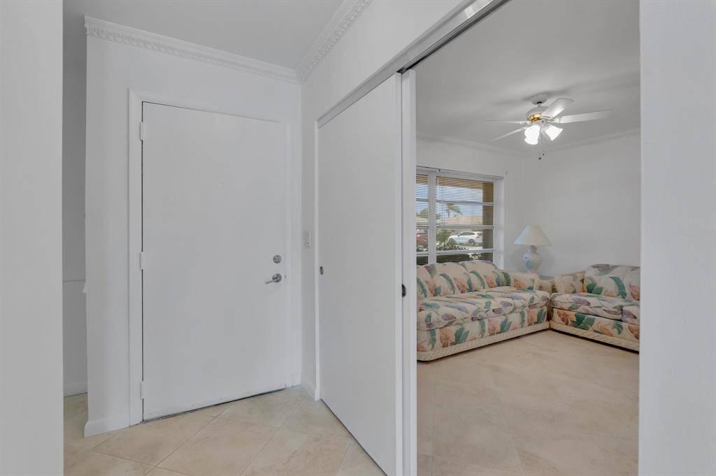 Boca Raton, FL 33433,8829 Bella Vista Dr #282