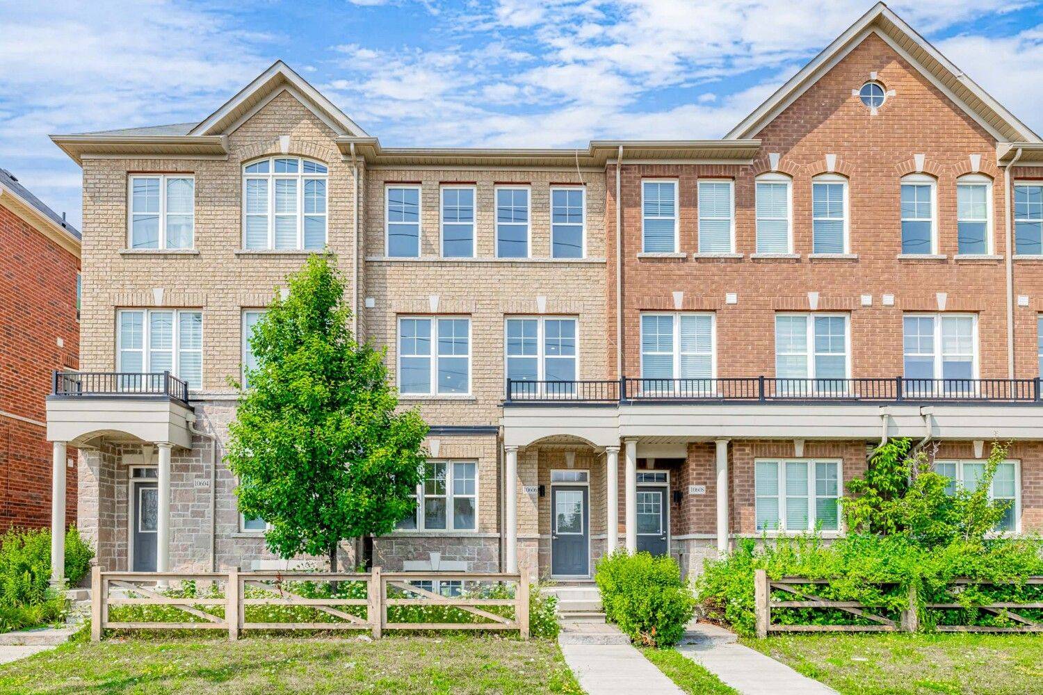 Vaughan, ON L6A 4Y4,10606 Bathurst ST