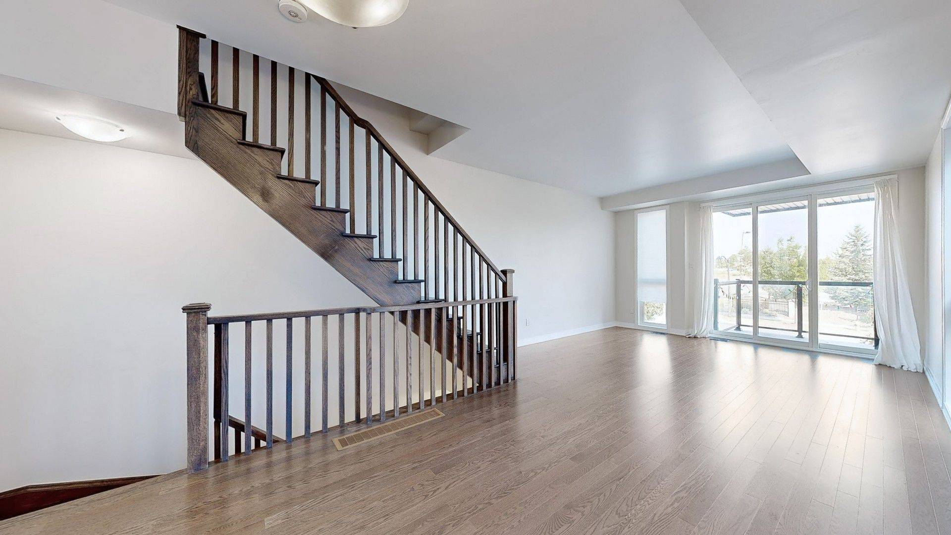 Markham, ON L6E 0V2,1697 Bur Oak AVE