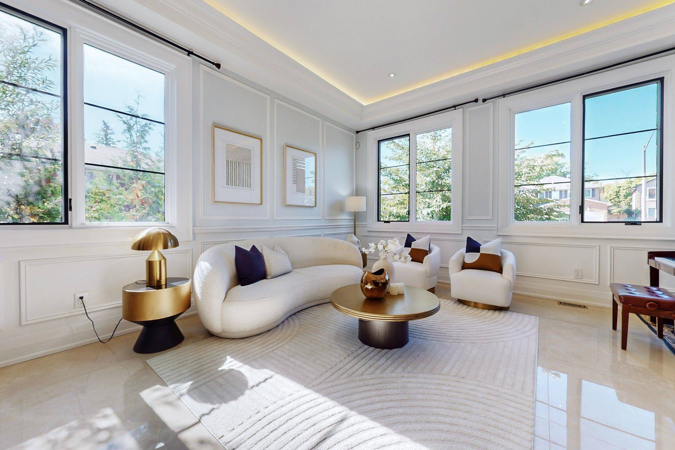 Richmond Hill, ON L4E 2Y2,19 Blyth ST