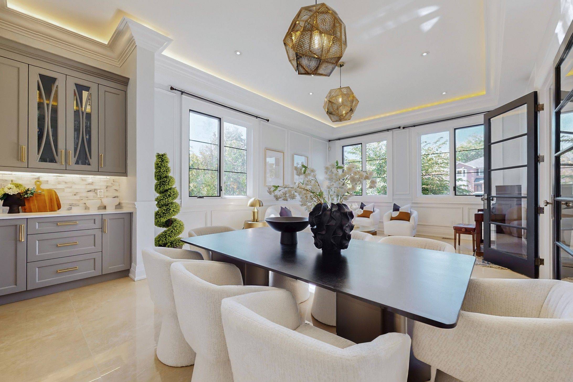 Richmond Hill, ON L4E 2Y2,19 Blyth ST