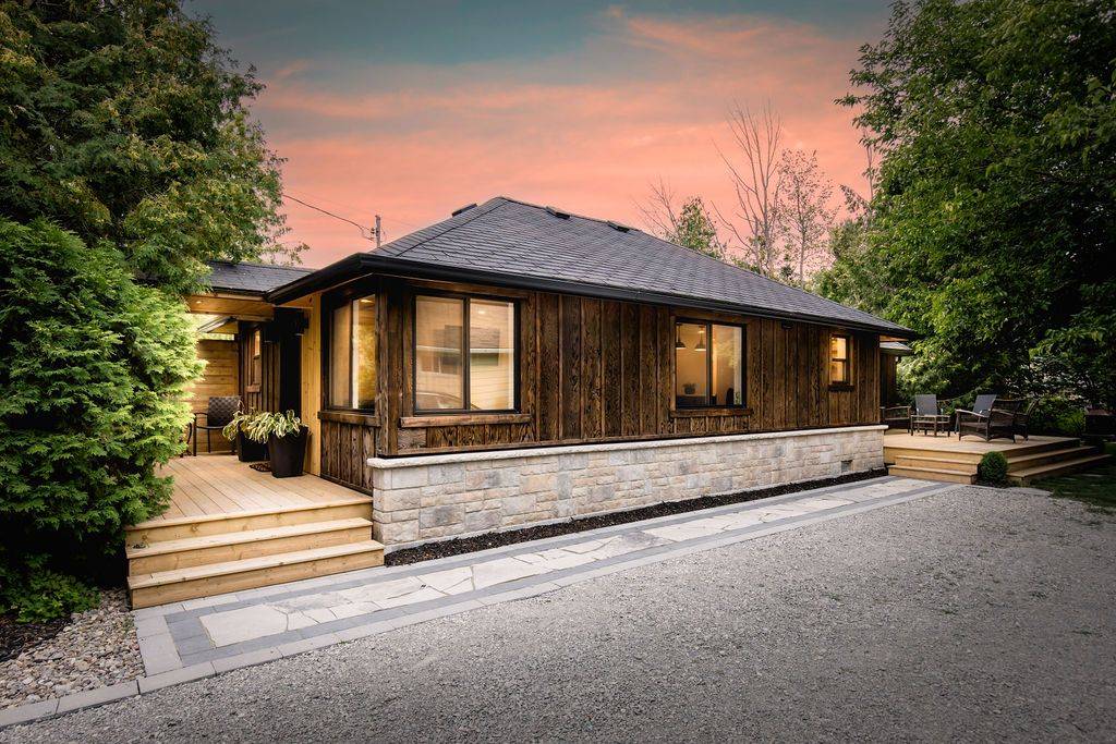 Tiny, ON L0L 2J0,12 Domar RD