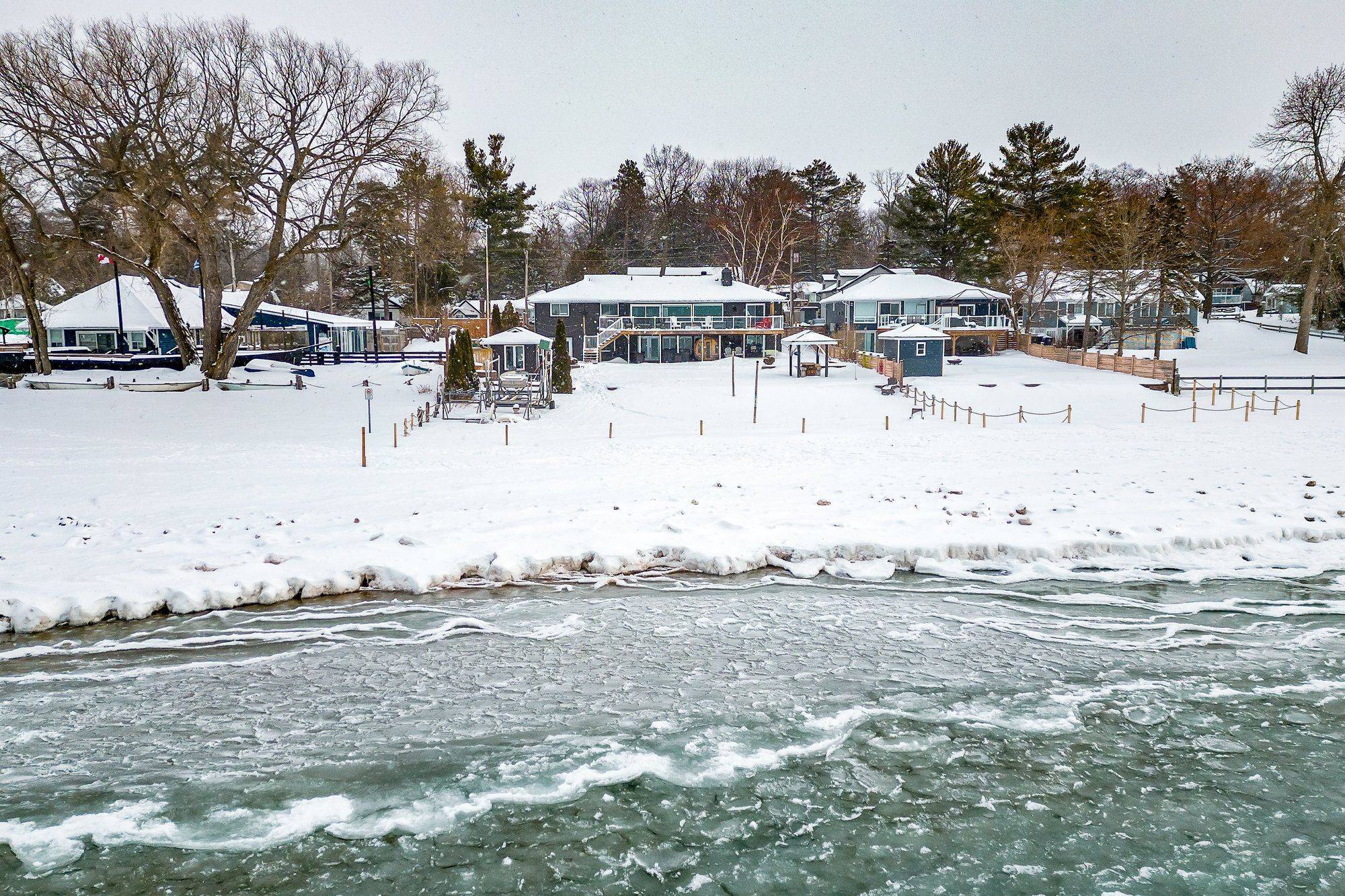 Tiny, ON L0L 2J0,8 TINY BEACHES RD S