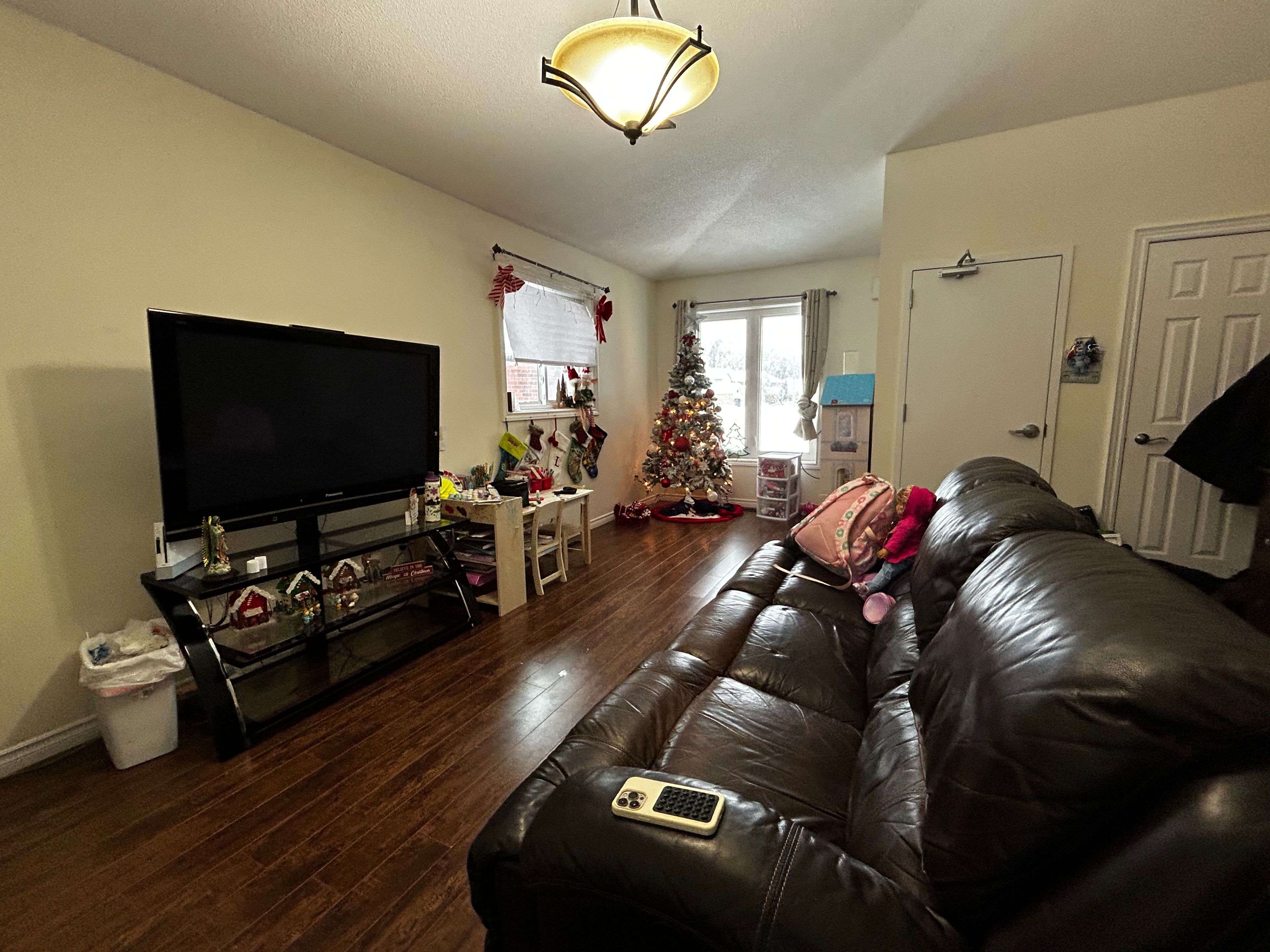 Barrie, ON L4N 8B4,64 Copeman CRES