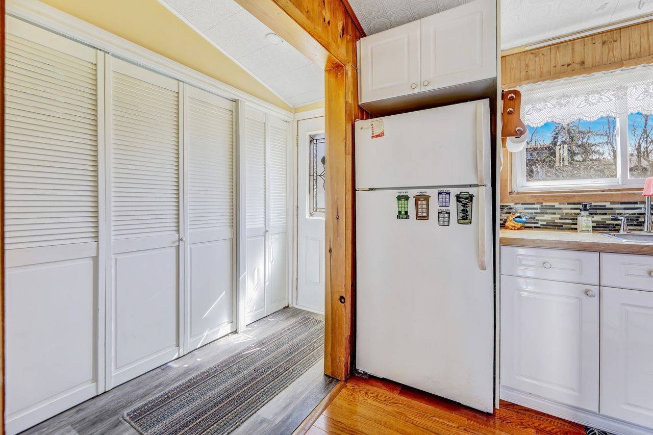 Barrie, ON L4N 3X3,24 Brennan AVE