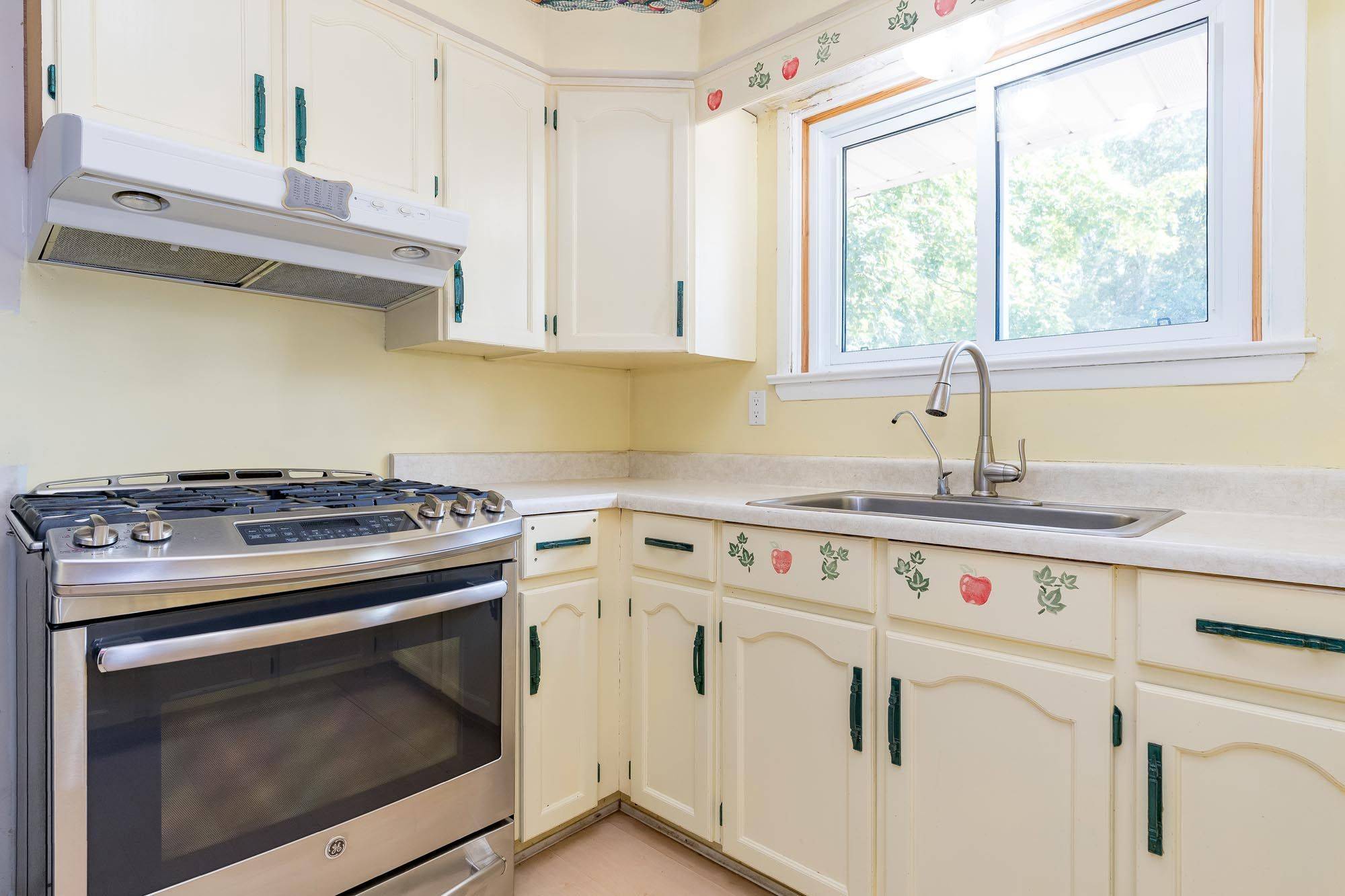 Springwater, ON L9X 1C7,2597 George Johnston RD