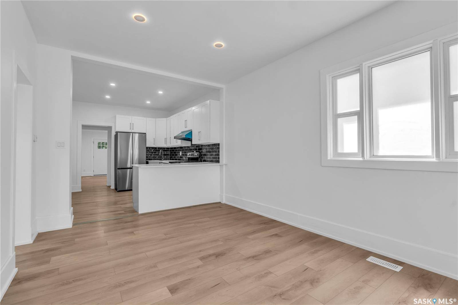 Saskatoon, SK S7M 2R5,120 O AVENUE S