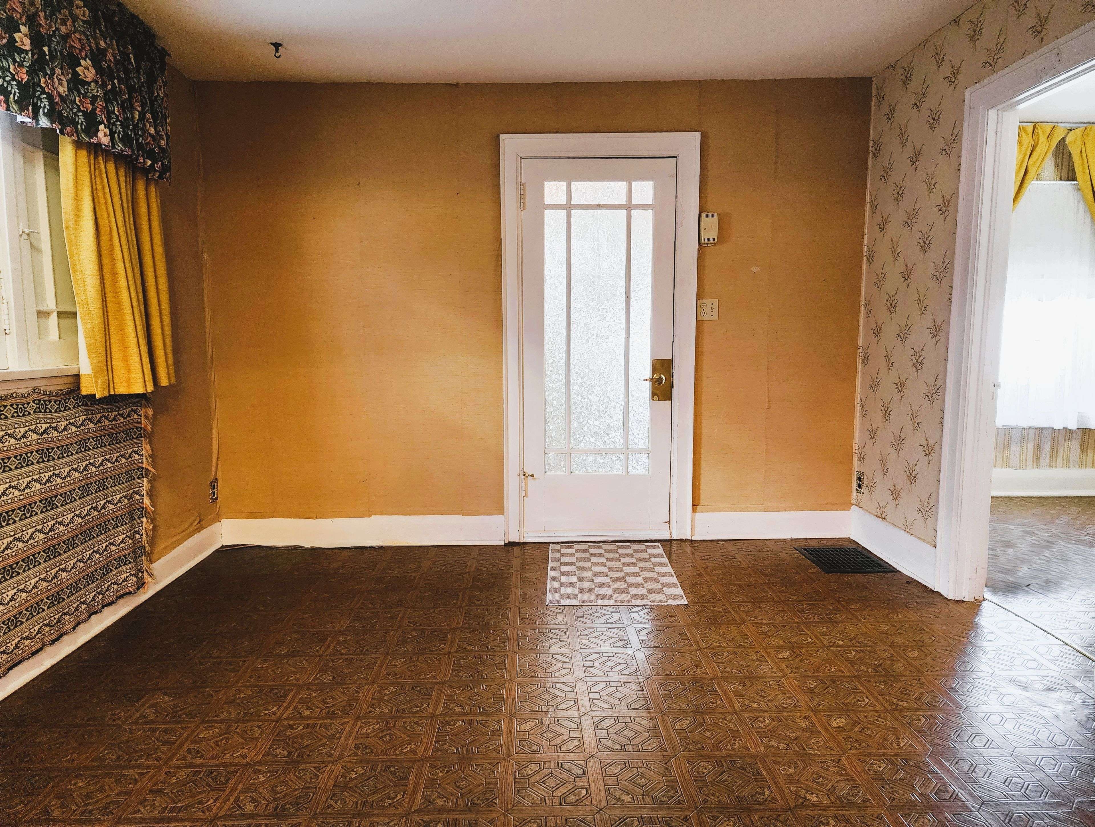 Kirkland Lake, ON P2N 3B5,9 Woods ST