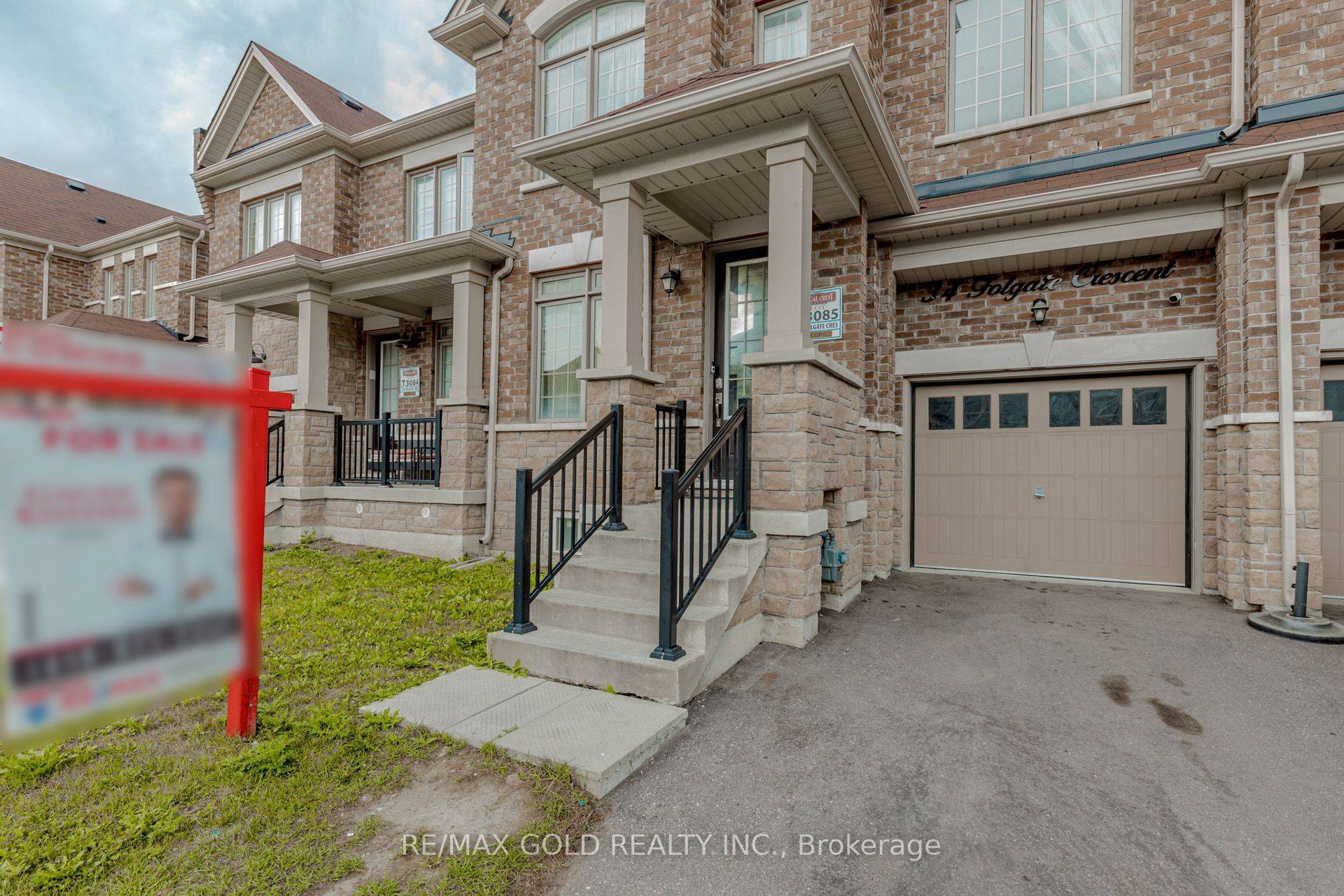 Brampton, ON L6R 0B3,34 Folgate CRES