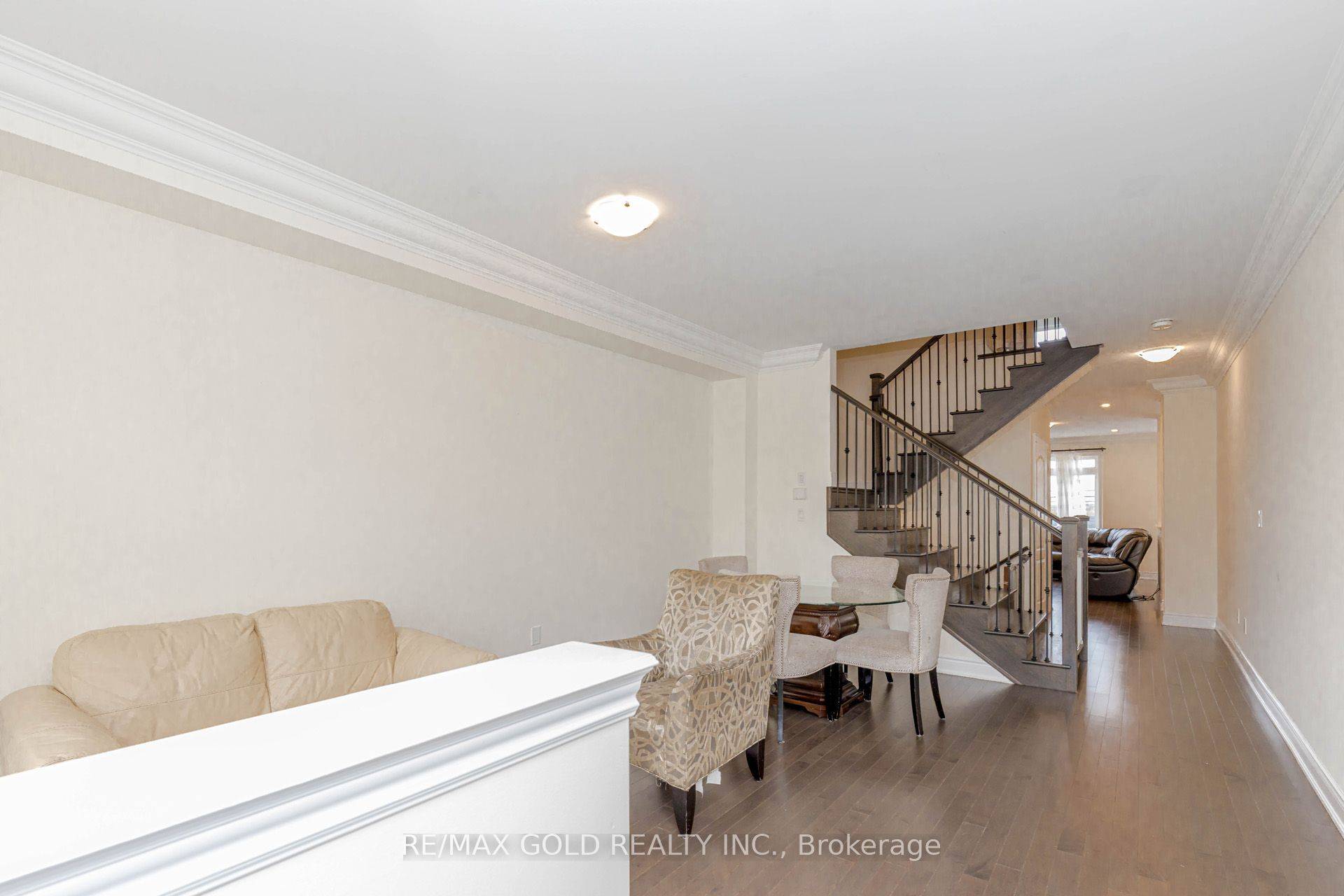 Brampton, ON L6R 0B3,34 Folgate CRES