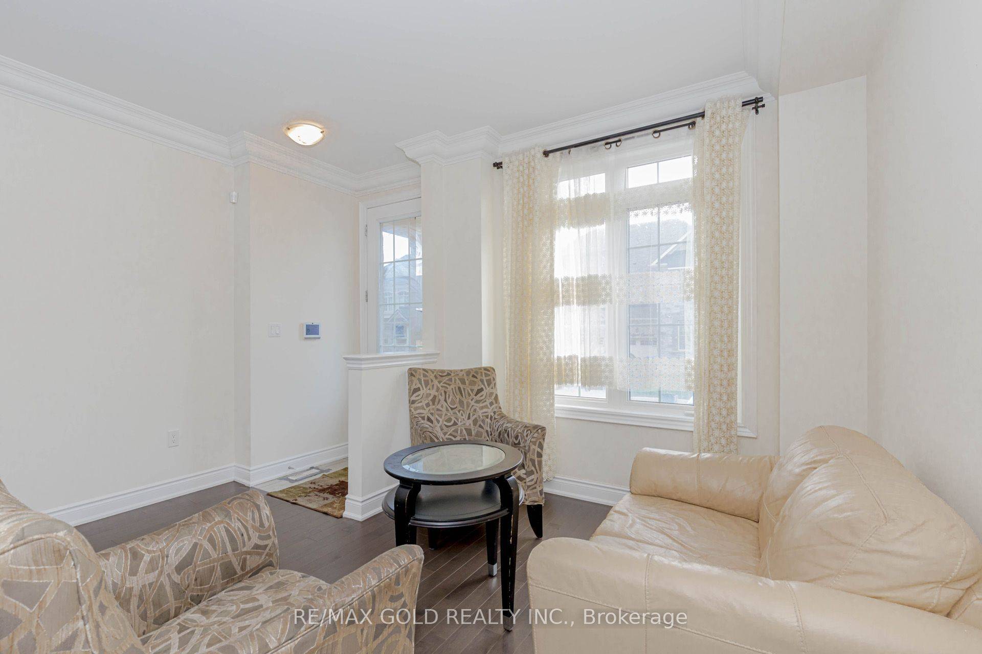 Brampton, ON L6R 0B3,34 Folgate CRES