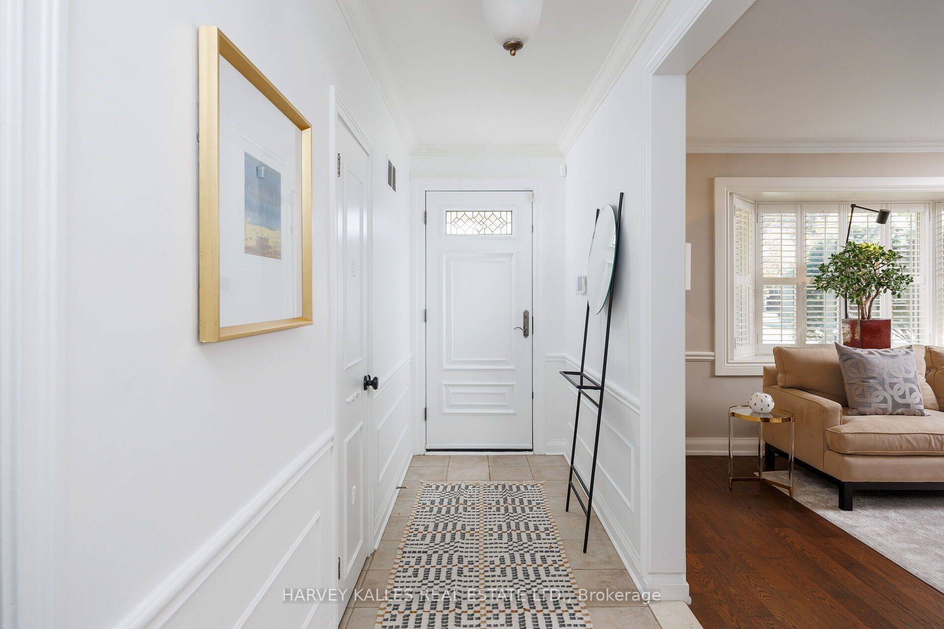 Toronto W08, ON M9A 2K2,24 CEDARLAND DR